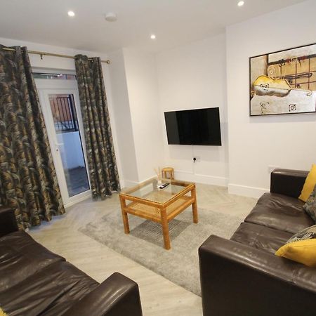 Apartmán Eversley'S Mews Londýn Exteriér fotografie