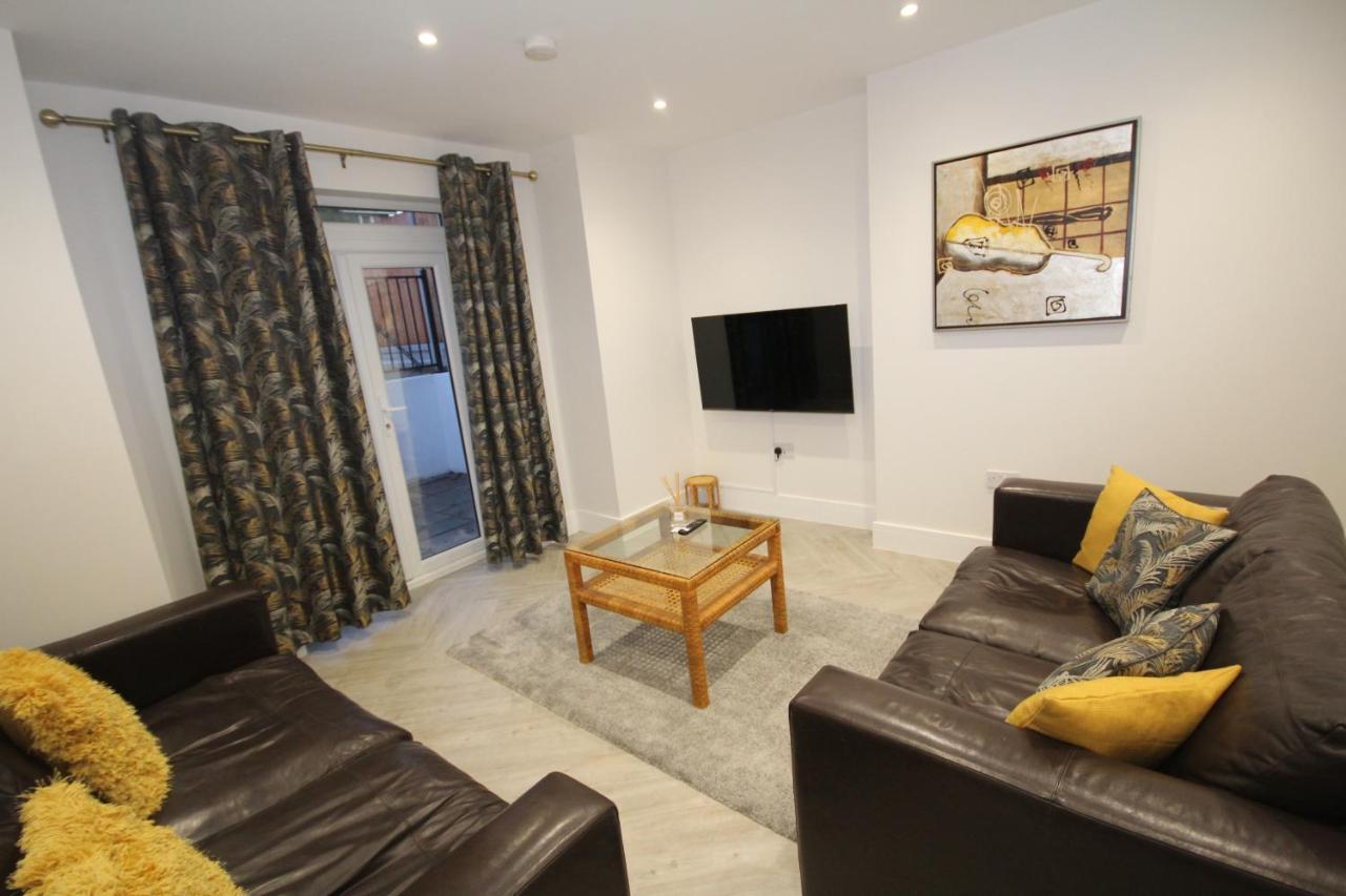Apartmán Eversley'S Mews Londýn Exteriér fotografie